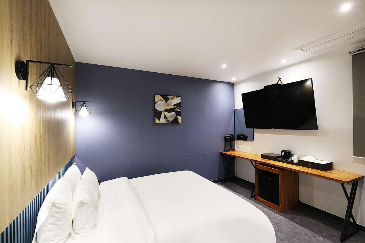 Mariposa Hotel Songtan Pyeongtaek Esterno foto