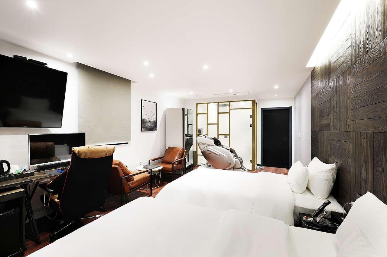 Mariposa Hotel Songtan Pyeongtaek Esterno foto