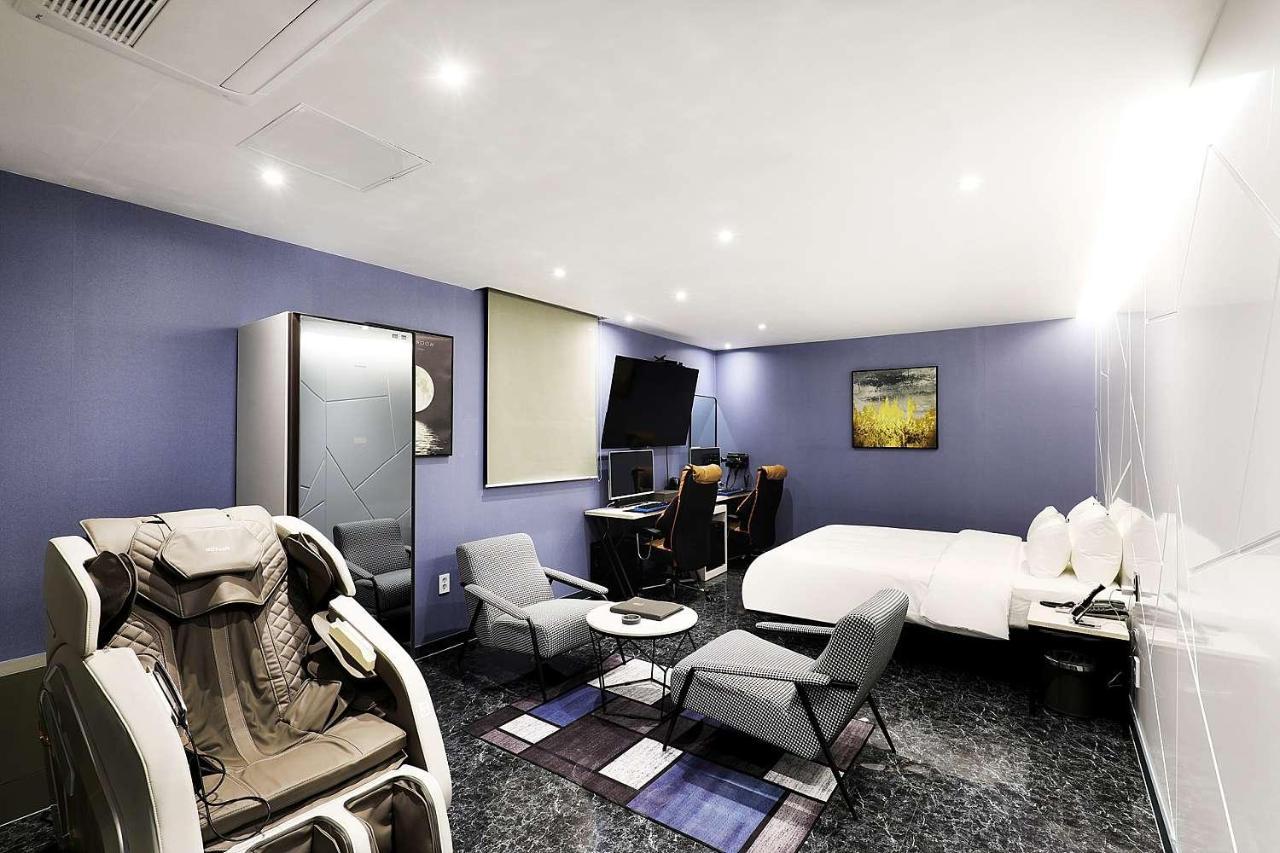 Mariposa Hotel Songtan Pyeongtaek Esterno foto