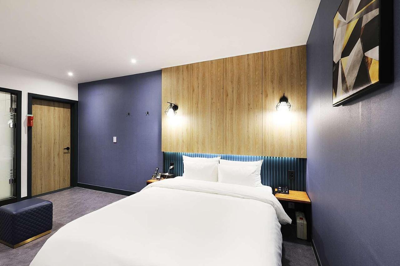Mariposa Hotel Songtan Pyeongtaek Esterno foto