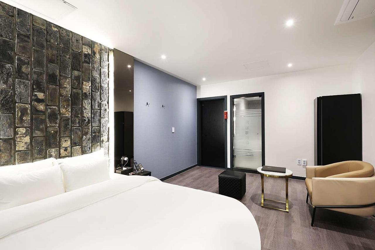 Mariposa Hotel Songtan Pyeongtaek Esterno foto