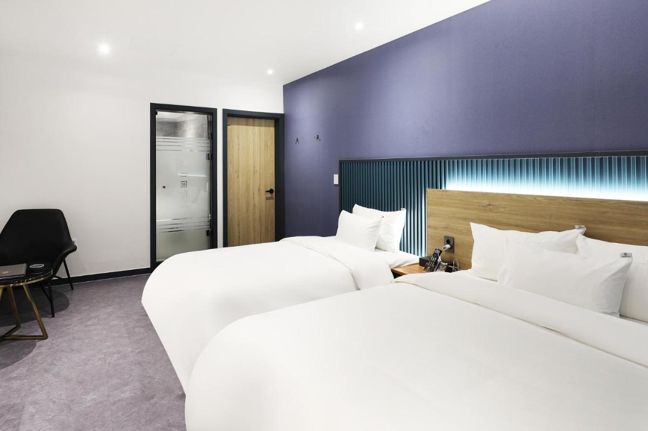Mariposa Hotel Songtan Pyeongtaek Esterno foto